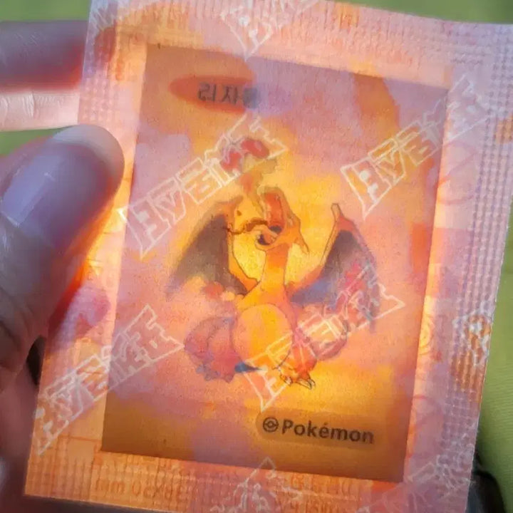[BUNJANG] Pokemon Pikachu, Pidgeotto, Golem, Marowak, Bulbasaur 30th Anniversary Stickers / (가격내림)포켓몬 피카츄 지라치 도치마루 이상해씨 리자몽 띠부씰 이브이