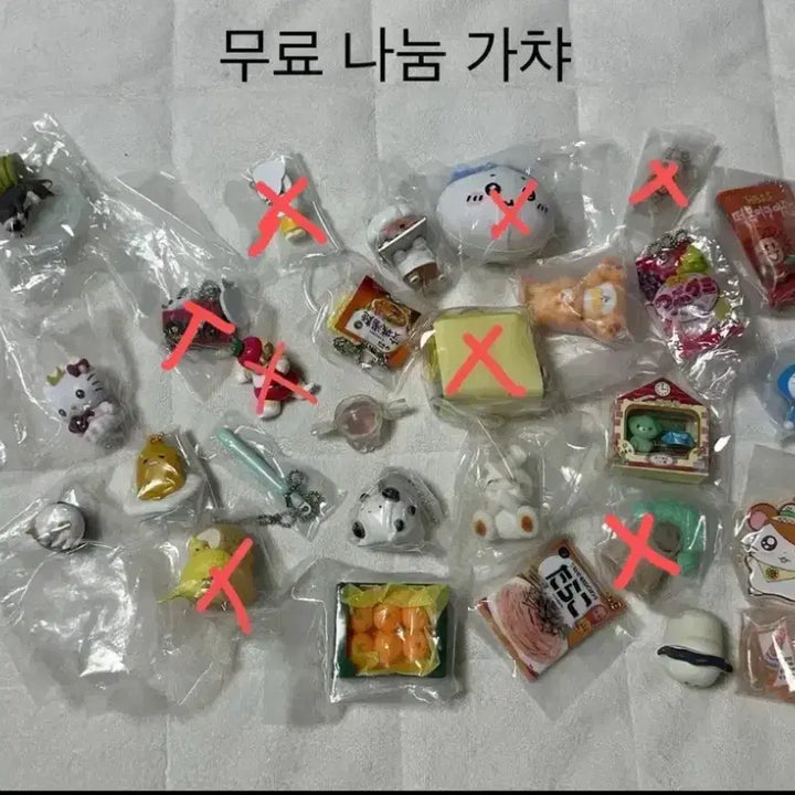 [BUNJANG] Monchhichi Embroidered Badge / 몬치치 자수 뱃지