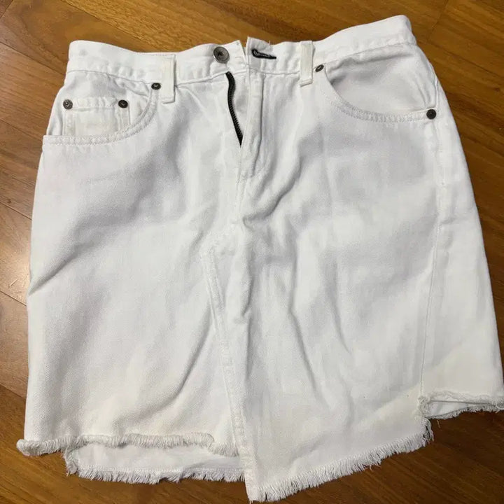 [BUNJANG] rag &amp; bone White Mini Skirt / 랙앤본(rag&amp;bone) 화이트 스커트 (정품)