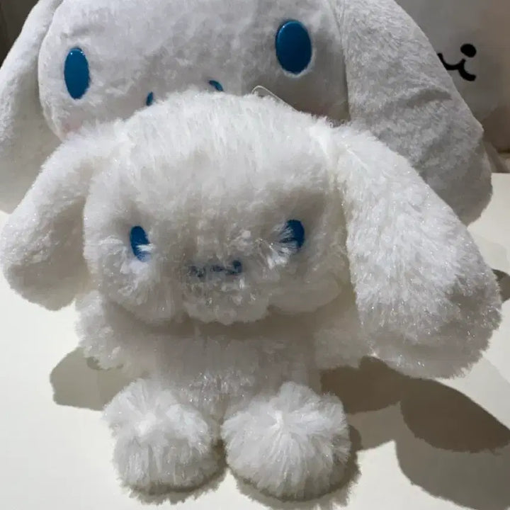 [BUNJANG] Sanrio Cinnamoroll Hug Hug Mascot / 산리오 시나모롤 허그허그 마스코트
