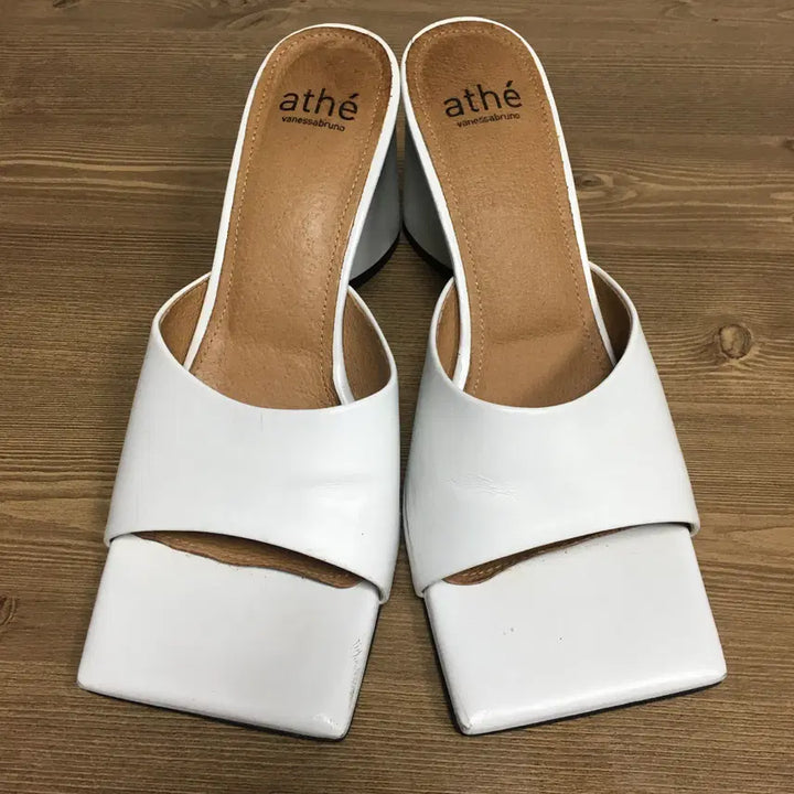 [BUNJANG] Atelier Vanessa Bruno Square-Toe Mule Slippers / 아떼 바네사부르노 스퀘어토 뮬 슬리퍼 36 230