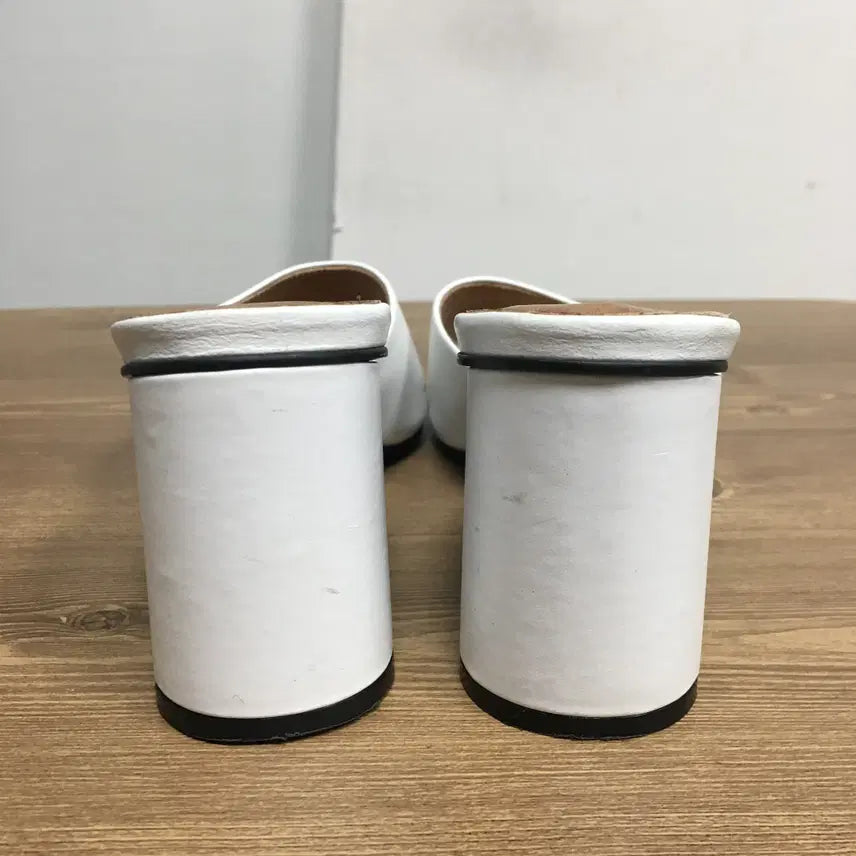 [BUNJANG] Atelier Vanessa Bruno Square-Toe Mule Slippers / 아떼 바네사부르노 스퀘어토 뮬 슬리퍼 36 230