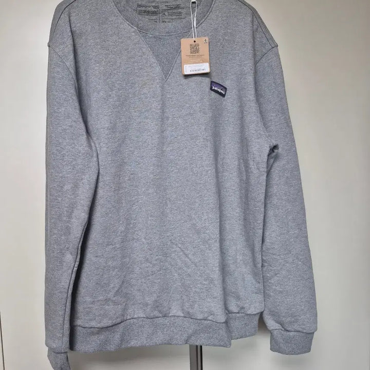 [BUNJANG] Patagonia Logo Sweatshirt Size 105 / 파타고니아 맨투맨 티셔츠 105사이즈 새상품 판매합니다