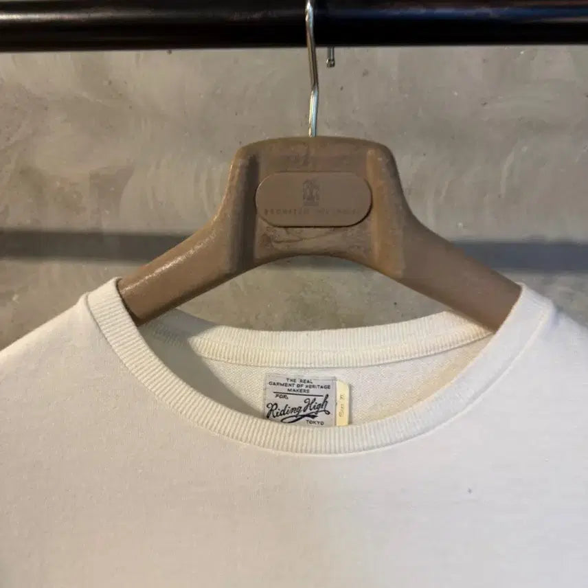 [BUNJANG] Riding High Crewneck Short Sleeve T-Shirt (Men&