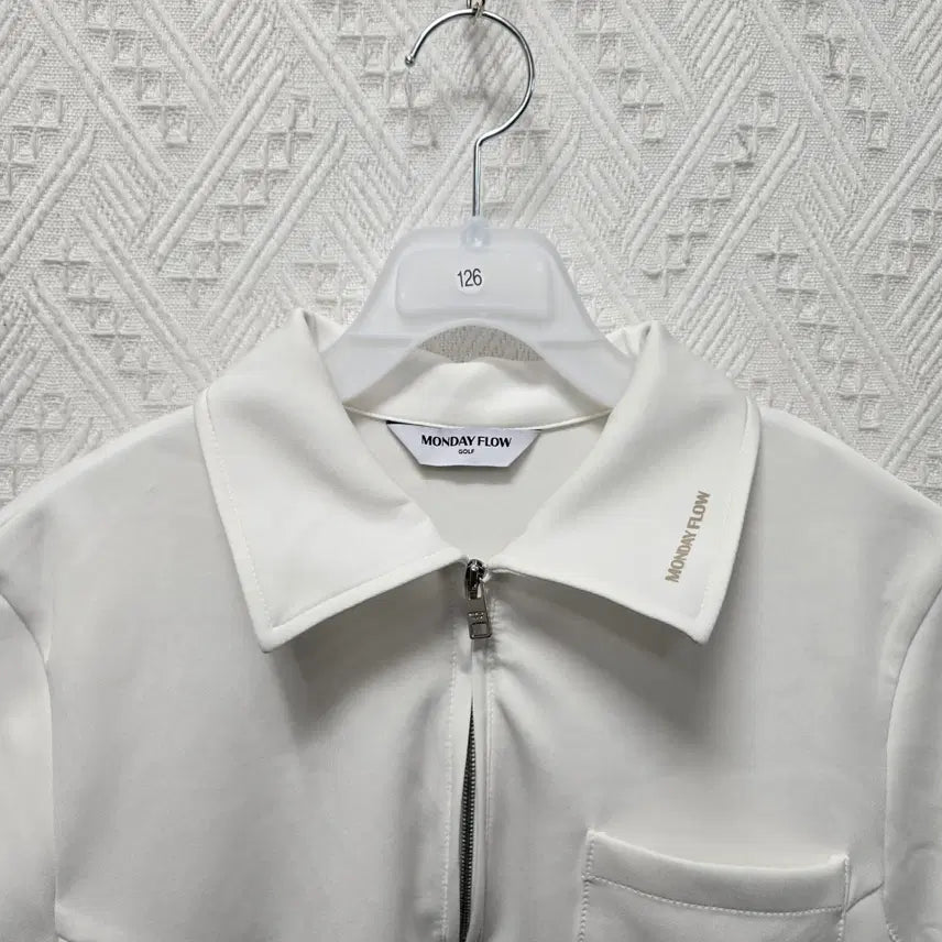 [BUNJANG] Monday Flow Essential Half Sleeve Top - Size M / 타126 먼데이플로우 골프 에센셜 하프 슬리브 탑 M