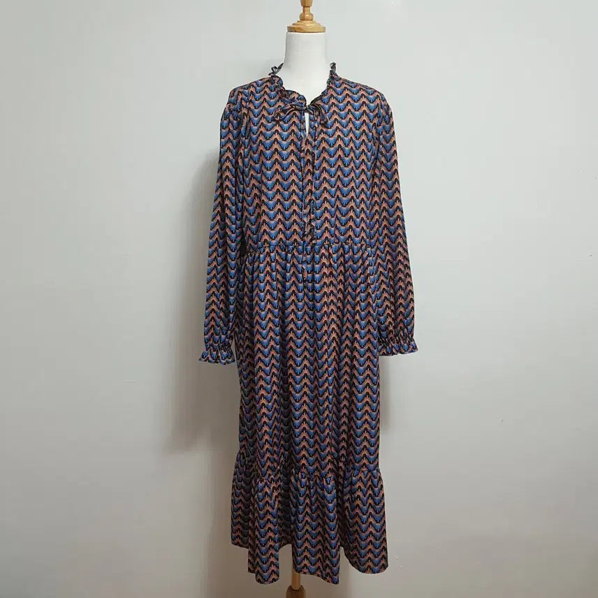 [BUNJANG] Patterned V-neck Dress (Size 77) / 5973/브이넥원피스 여 77사이즈 패턴원피스/내옷방