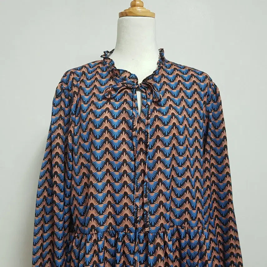 [BUNJANG] Patterned V-neck Dress (Size 77) / 5973/브이넥원피스 여 77사이즈 패턴원피스/내옷방