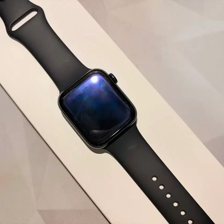 [BUNJANG] Apple Watch SE 3 44mm GPS / 애플워치 SE3 44MM + GPS