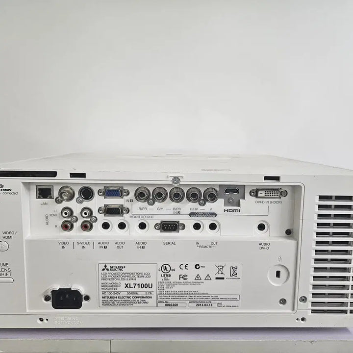 [BUNJANG] Mitsubishi XL7100U Projector / 미쯔비시 XL7100U 프로젝터
