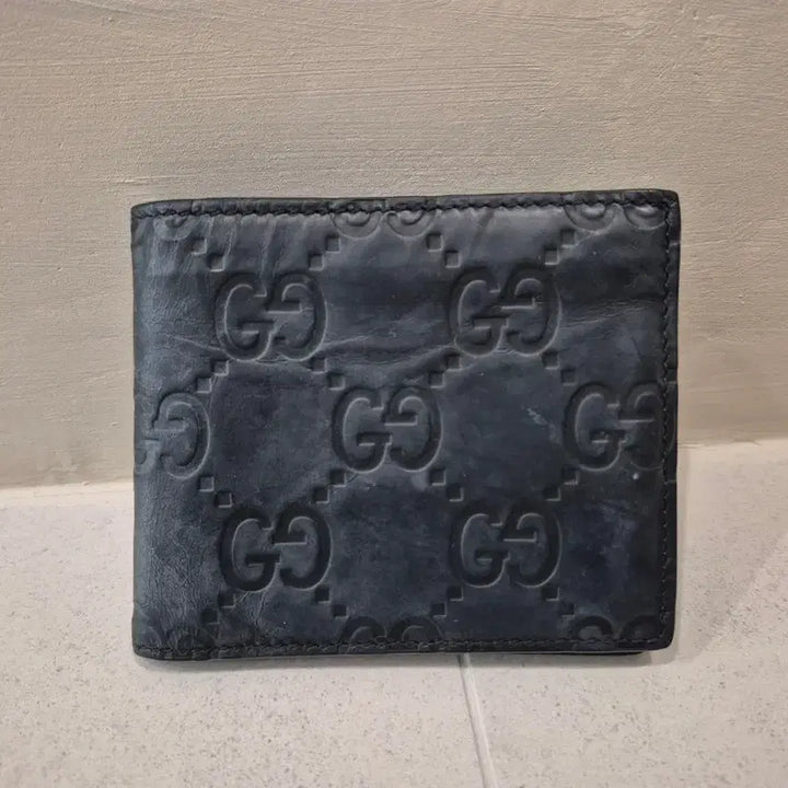 [BUNJANG] Gucci Original GG Embossed Leather Bifold Wallet / 구찌 정품 시마 반지갑 판매합니다