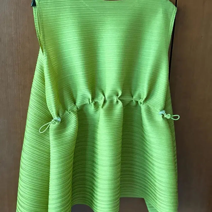[BUNJANG] Pleated Sleeveless Top / 플리츠 민소매 탑