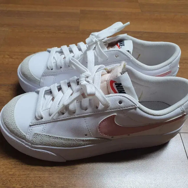 [BUNJANG] Nike Blazer Low 77 Pink Suede White Women&
