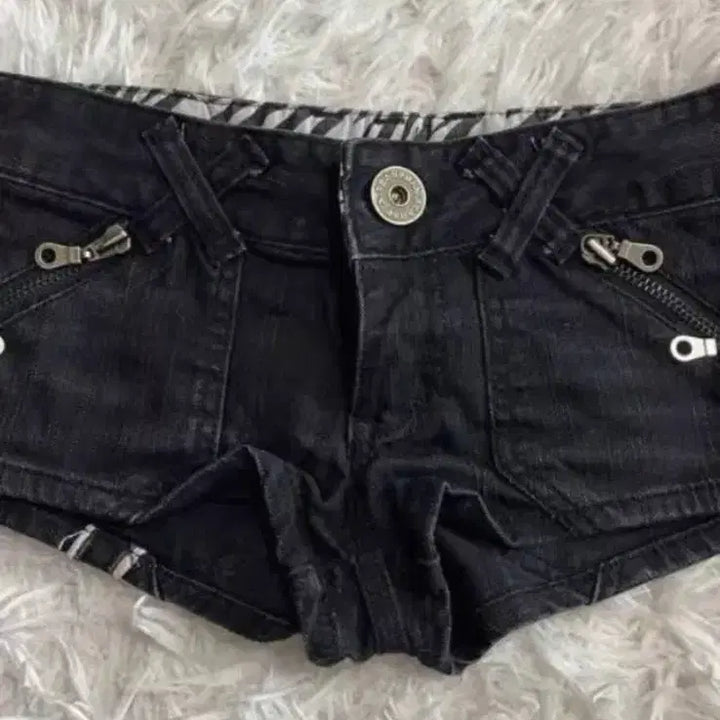 [BUNJANG] Y2k Punk Vintage Shorts / Y2k 펑크 빈티지 반바지