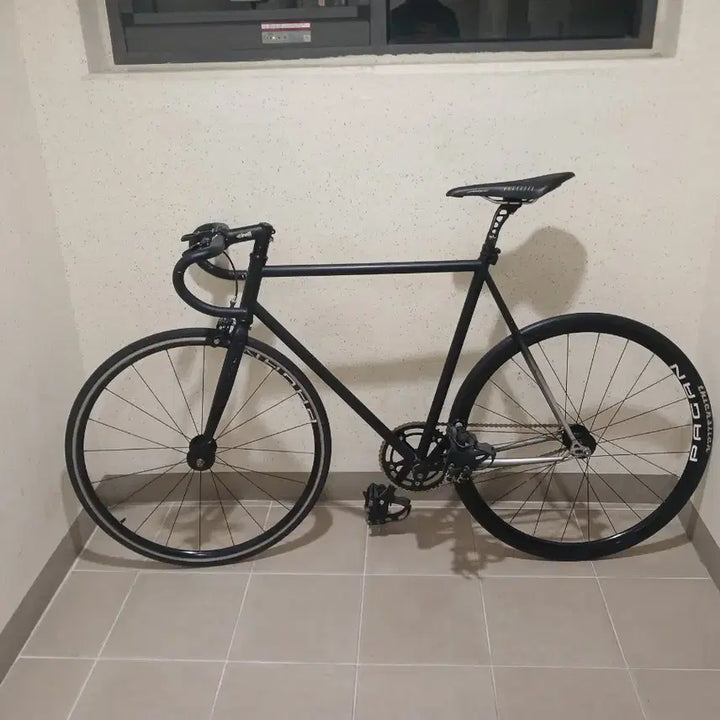 [BUNJANG] Spellbound Chaser Chromoly Frame Bicycle / 스펠바운드 체이서 픽시 판매및대차