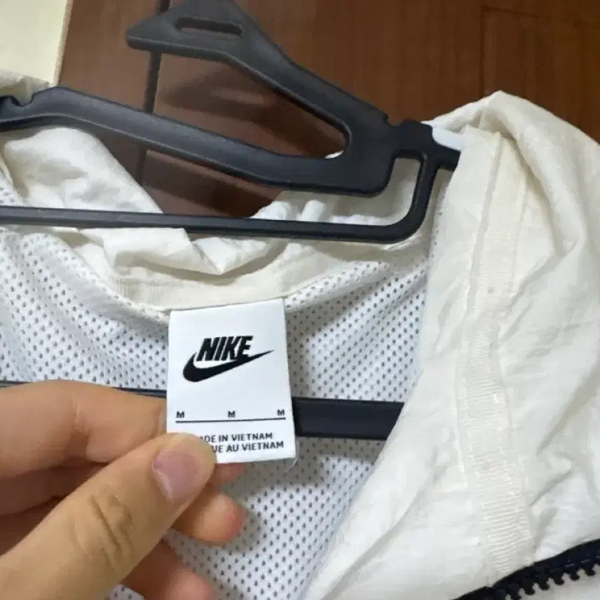 [BUNJANG] Nike Big Swoosh Windbreaker / 나이키 빅스우시 바람막이