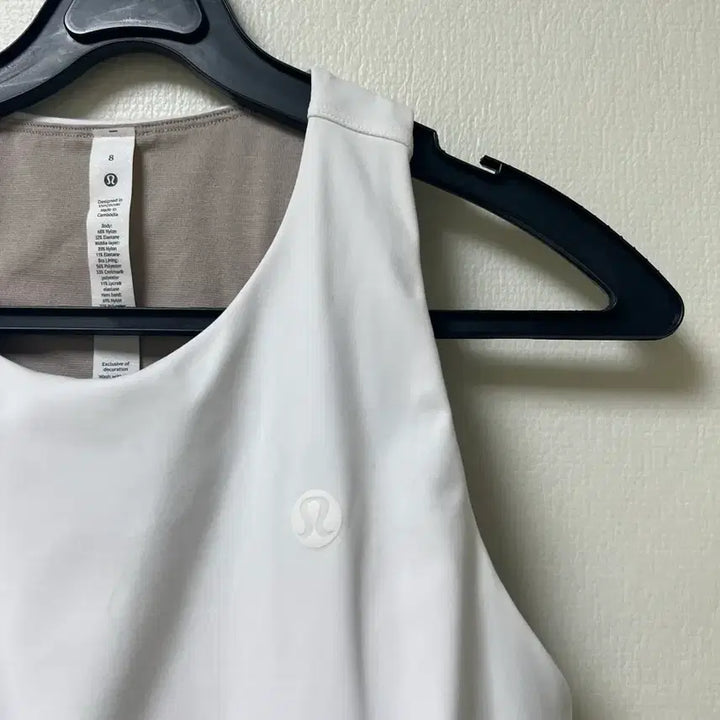 [SOLD OUT] 룰루레몬 탑 8