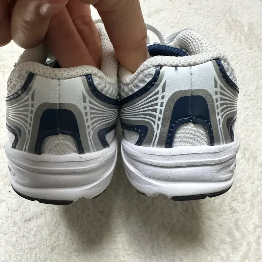[BUNJANG] New Balance 740 Athletic Shoes White Silver / 뉴발란스 740운동화 화이트 실버 135