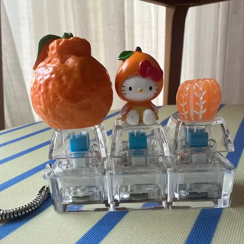 [BUNJANG] Hello Kitty "Hallabong Mandarin" LED Keyboard Keycap Keychain - New / LED 3구. 한라봉 감귤 키티 키캡키링-새상품, 제작상품