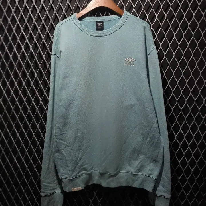 [BUNJANG] Umbro Sweatshirt Size 95 / 엄브로 맨투맨 95