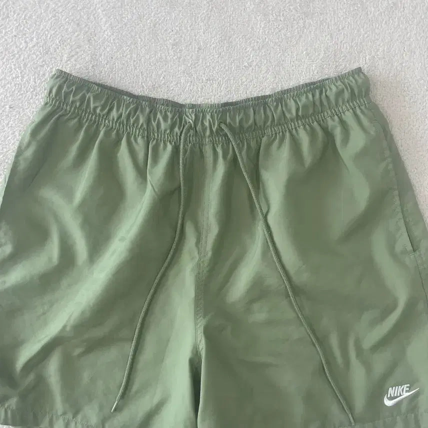 [BUNJANG] Nike Swoosh Shorts / L 나이키 스우시 반바지