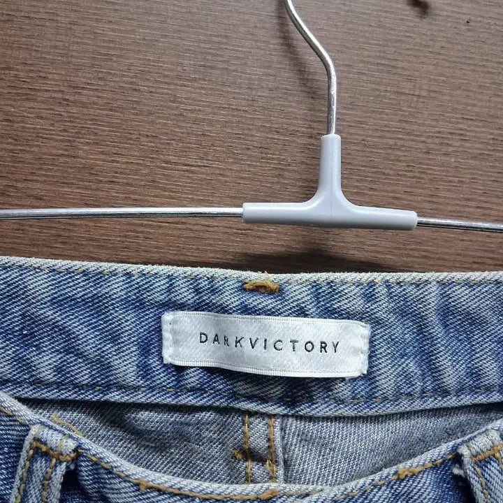 [BUNJANG] Light Wash Straight Fit Jeans (Size S) / 연청 스트레이트핏청바지(S)