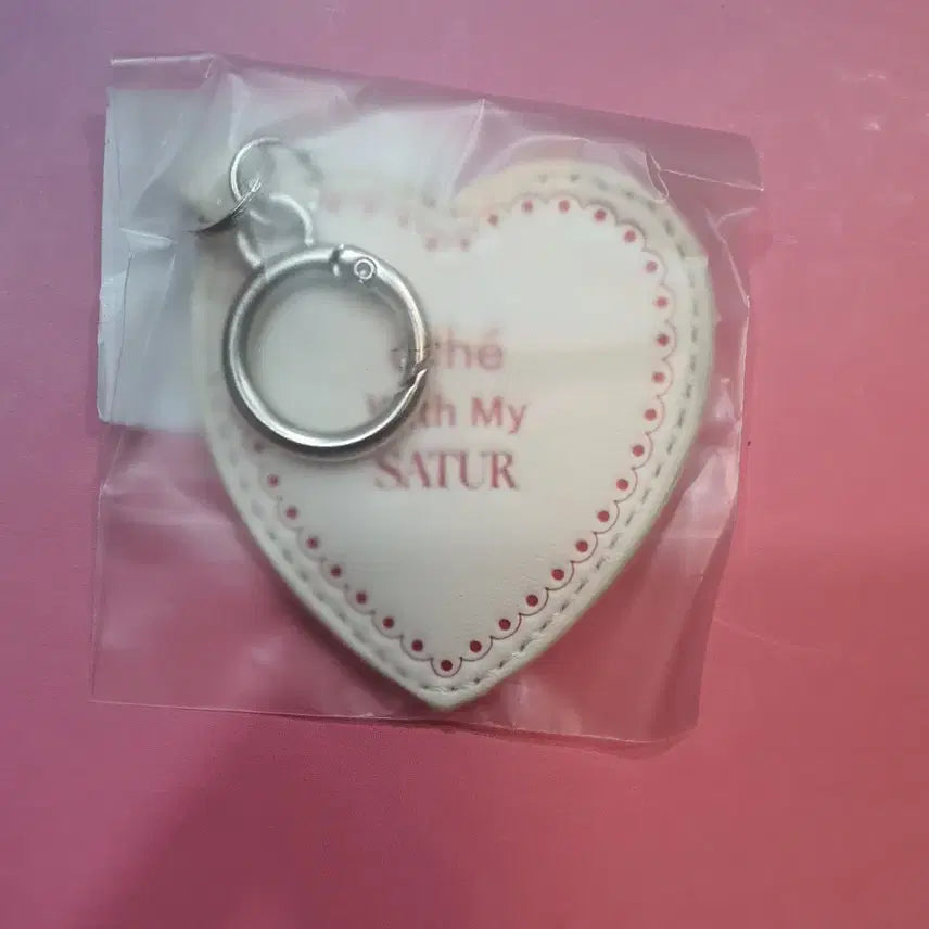 [BUNJANG] Ate X Setter Satur Collaboration Mirror Keyring White / 아떼X세터 satur 콜라보 거울 키링 화이트 미개봉 새상품