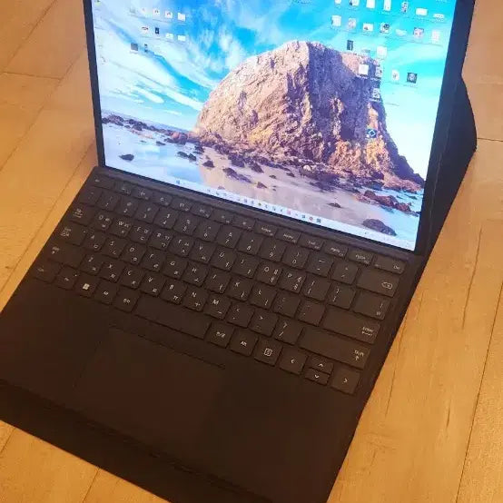 [BUNJANG] Microsoft Surface Pro 8 i5-1135G7 16GB RAM 256GB SSD / MS 서피스 프로 8 i5-1135G7, 16G RAM, 256GB