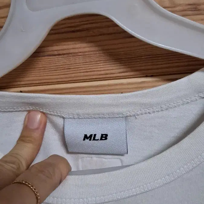 [BUNJANG] MLB Cropped Short Sleeve T-Shirt White / MLB 크롭 반팔티