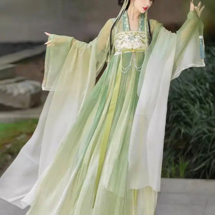 [BUNJANG] Hanfu XL Size Traditional Chinese Style Cosplay Outfit (New) / [판매/신품] 한푸 XL사이즈 (고전,중국풍,선녀옷,코스프레)