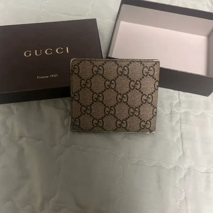 [BUNJANG] Gucci Bee GG Supreme Bi-fold Wallet / (100% 정품)구찌 꿀벌 gg 수프림 반지갑