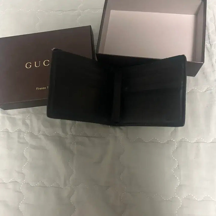 [BUNJANG] Gucci Bee GG Supreme Bi-fold Wallet / (100% 정품)구찌 꿀벌 gg 수프림 반지갑