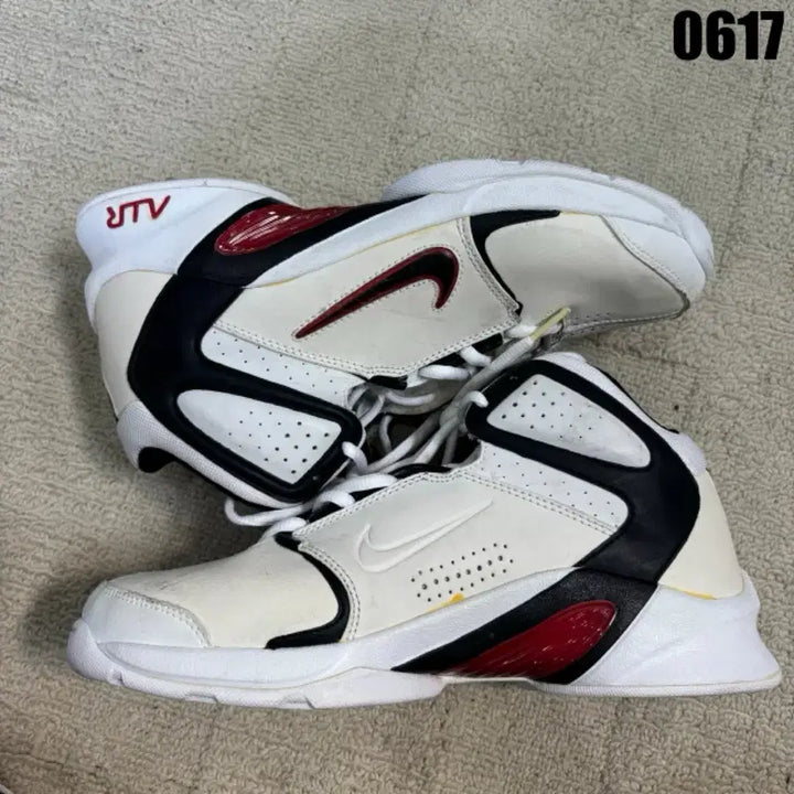 [BUNJANG] Nike Air Max Sneakers White/Black/Red US 9 / 나이키 에어 맥스 운동화 화이트/블랙/레드 270