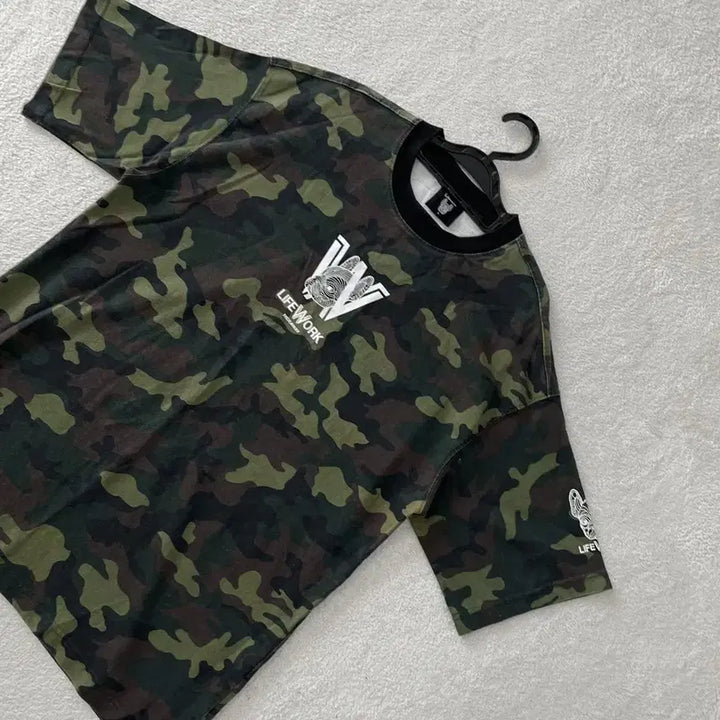 [BUNJANG] LifeWork Camo Short Sleeve T-Shirt (L) / L 라이프워크 카모 반팔티셔츠 100