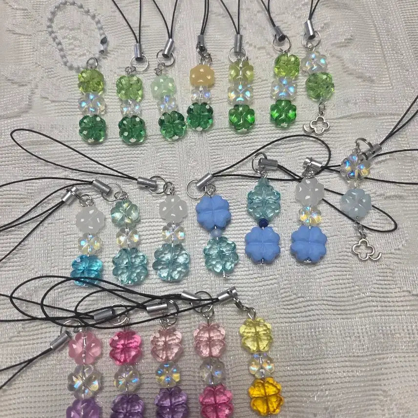 [BUNJANG] Four-Leaf Clover Charm Phone Strap / 네잎클로버 키링 핸드폰