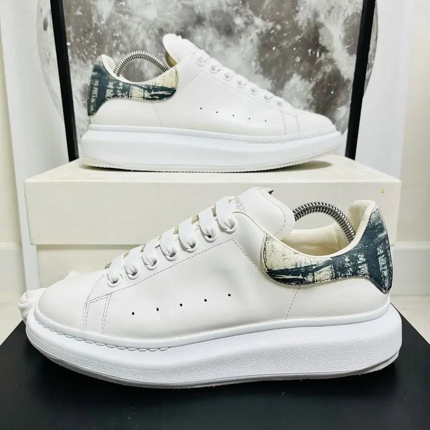 [BUNJANG] Alexander McQueen Textured Oversized Sole Sneakers Size 42 / 정품 42) 알렉산더 맥퀸 텍스쳐드 오버솔 스니커즈 270~275