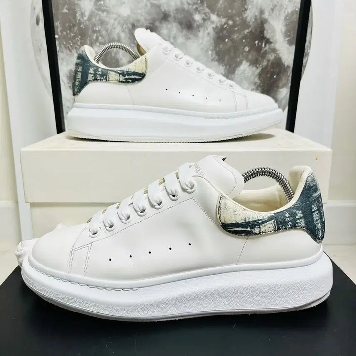 [BUNJANG] Alexander McQueen Textured Oversized Sole Sneakers Size 42 / 정품 42) 알렉산더 맥퀸 텍스쳐드 오버솔 스니커즈 270~275