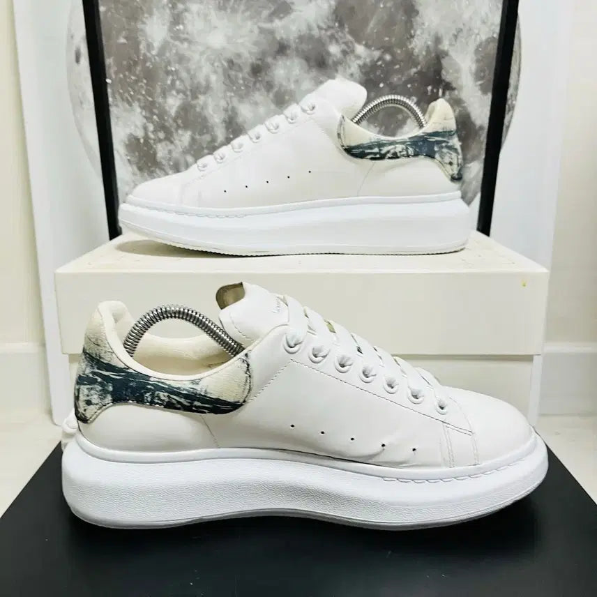 [BUNJANG] Alexander McQueen Textured Oversized Sole Sneakers Size 42 / 정품 42) 알렉산더 맥퀸 텍스쳐드 오버솔 스니커즈 270~275