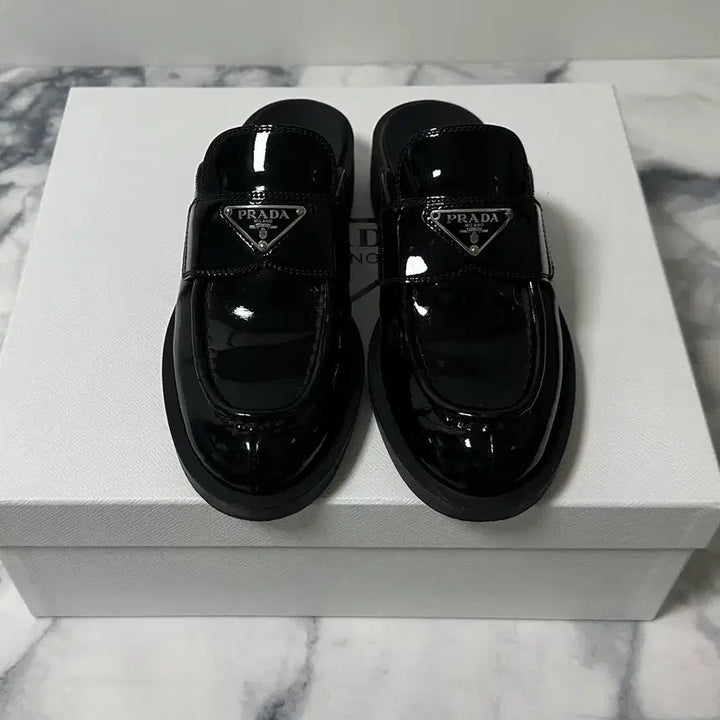 [BUNJANG] Prada Brushed Mule Loafer Black 36.5 / [36.5] 프라다 브러쉬드 뮬 블로퍼 블랙