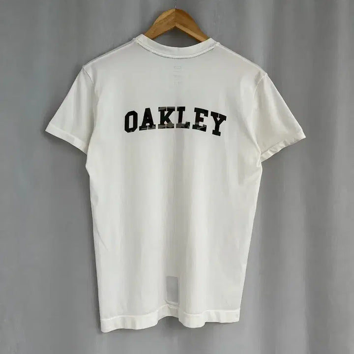 [BUNJANG] Oakley Camouflage Pattern Short Sleeve T-Shirt / 오클리 반팔 티셔츠/