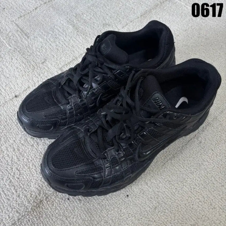 [BUNJANG] Nike 0617 Black Sneakers 260 / 나이키 0617 블랙 운동화 260