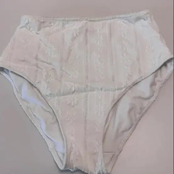 [BUNJANG] Dayzdayz Sunsu Bikini Set S / 데이즈데이즈 순수 비키니