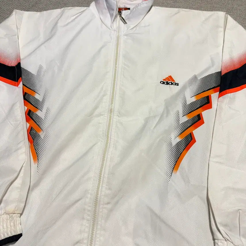 [BUNJANG] Adidas Old School Windbreaker Jacket / 아디다스 올드스쿨 바람막이 자켓