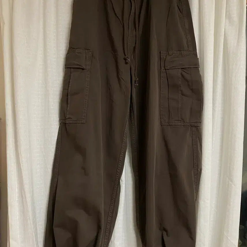 [BUNJANG] Brandy Melville Brown Cargo Pants / 브랜디멜빌 브라운 카고 팬츠