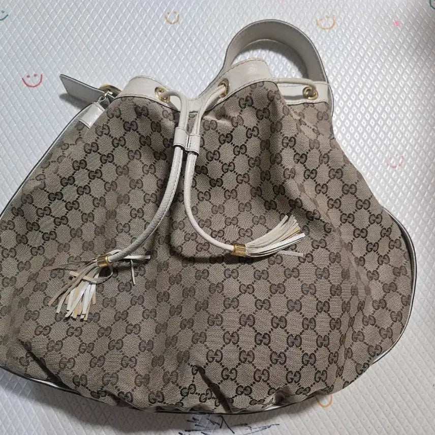 [BUNJANG] Gucci Genuine GG Canvas Shoulder Bag / 구찌 정품 캔버스 숄더백