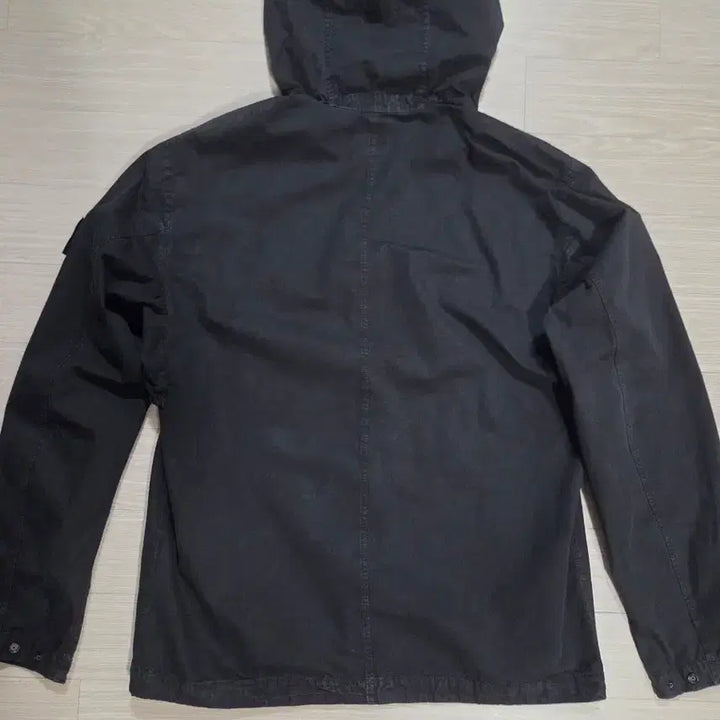 [BUNJANG] Stone Island 24SS Old Effect Hooded Overshirt Black / [24SS] 스톤아일랜드 올드이펙트 후드 오버셔츠 블랙