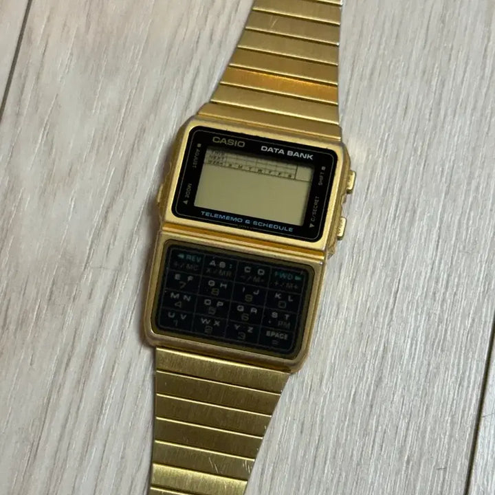 [BUNJANG] Casio Databank DBC-610 Gold English Keypad / 카시오 데이터뱅크 dbc-610 금색 영문자판