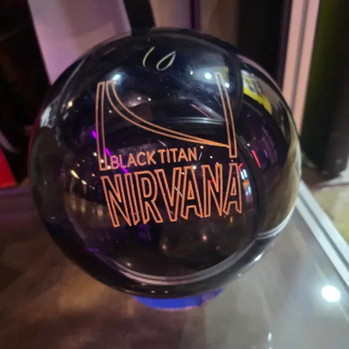 [BUNJANG] Nirvana Black Titan Used Bowling Ball / 너바나 블랙 타이탄 15p 중고볼 1회지공