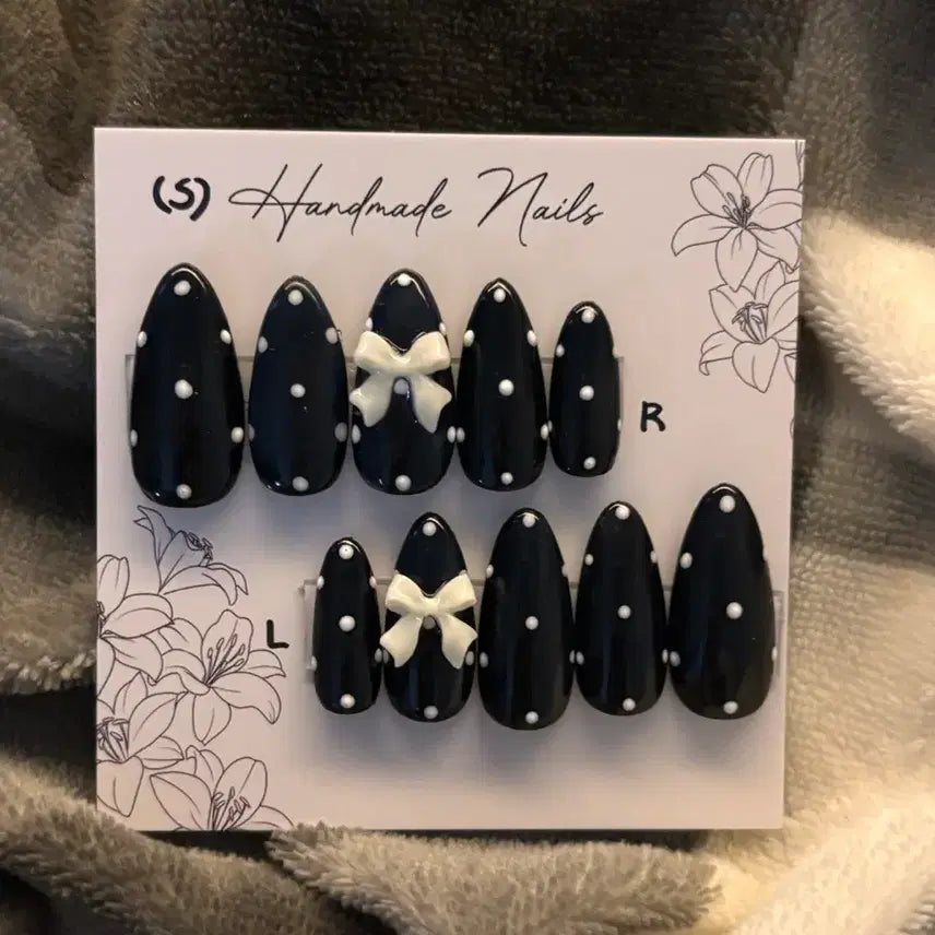 [BUNJANG] Handmade Nail Tips Black Dot Ribbon (M) / 핸드메이드 네일 팁 블랙 도트 리본 (M)