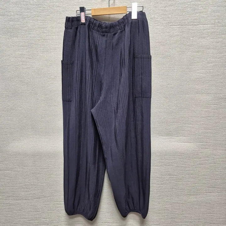 [SOLD OUT] 아260 플리츠 포켓 팬츠