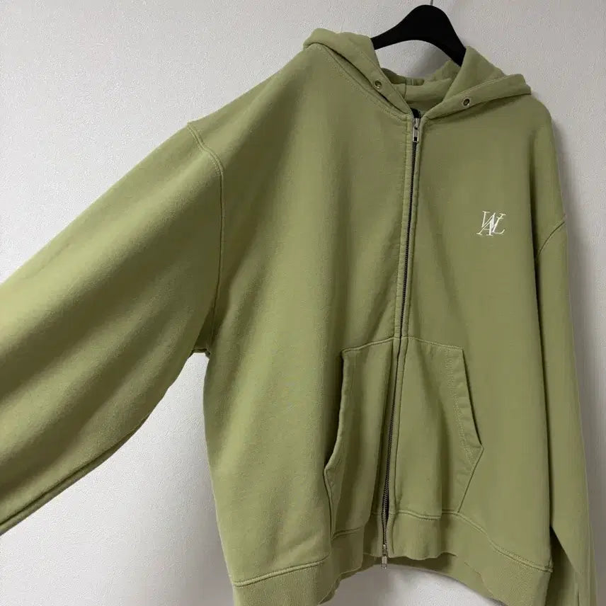 [BUNJANG] Wooolong Hooded Zip-Up Jacket / 우알롱 후드 집업